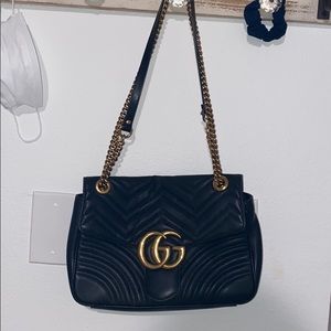 Gucci Marmont medium matelassé shoulder bag